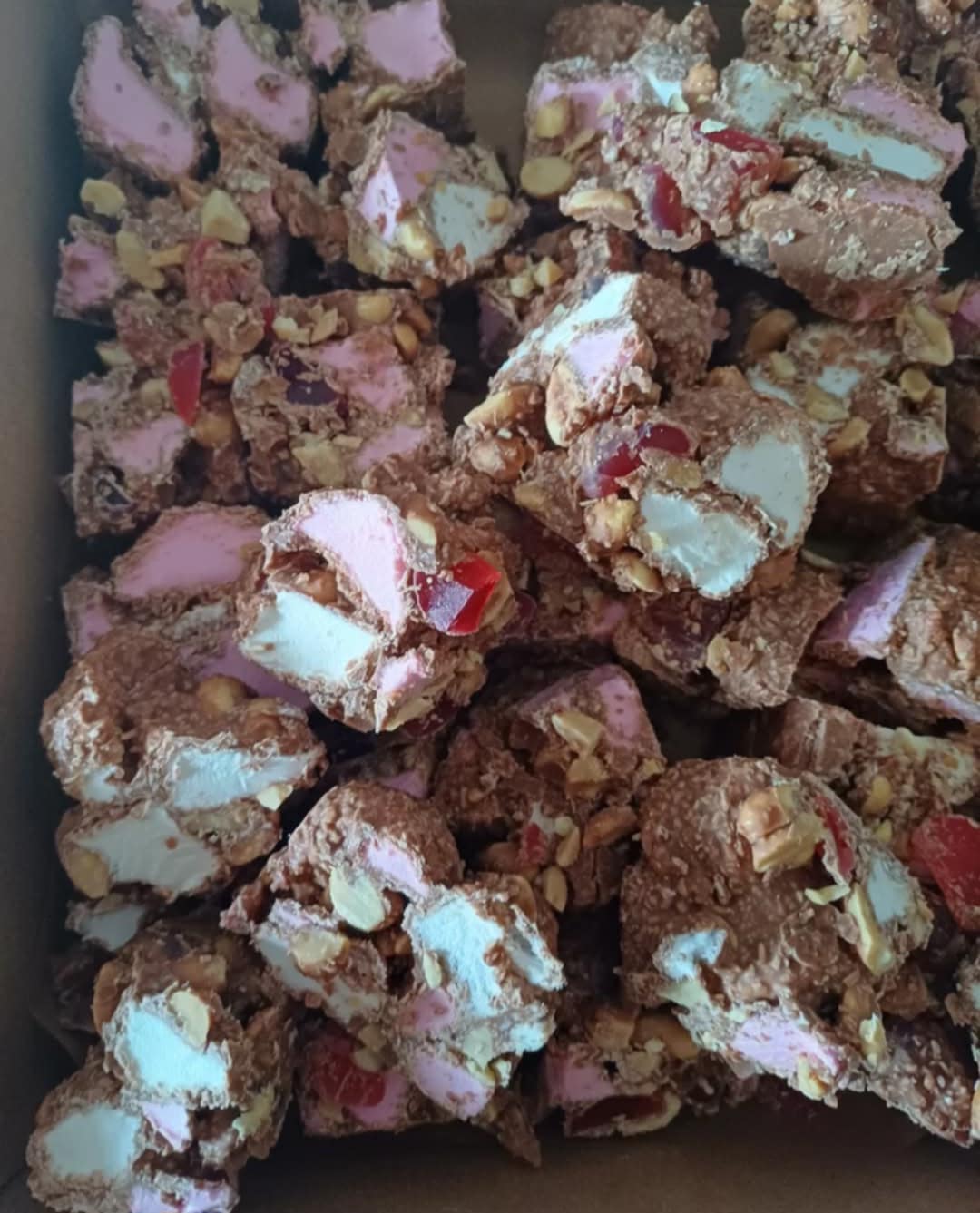 Mother’s Day Rocky Road Gift Box